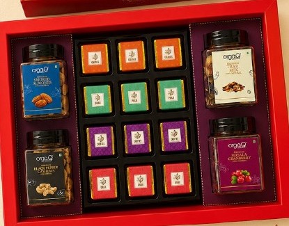 Dry Fruits Chocolate Set Rs 1599
